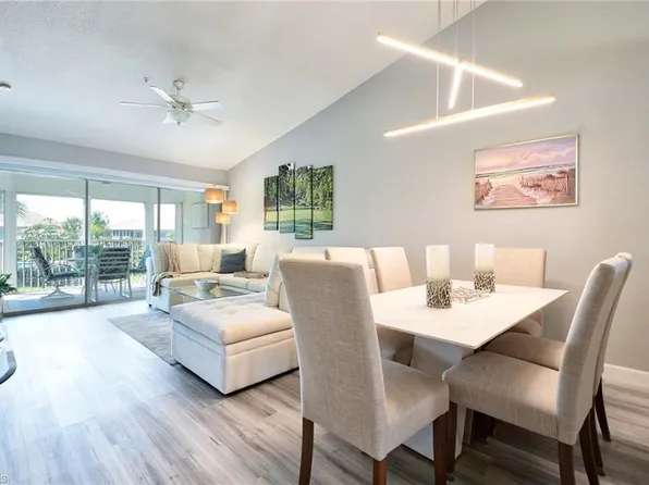 9022 Michael CIR #2-210, NAPLES, FL 34113