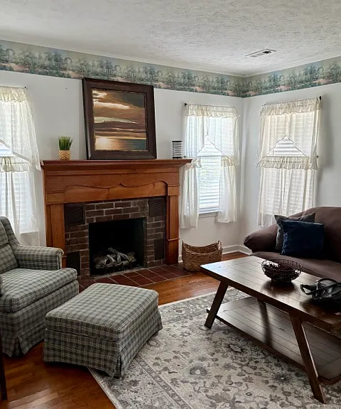 356 Lavender St — Photo 4