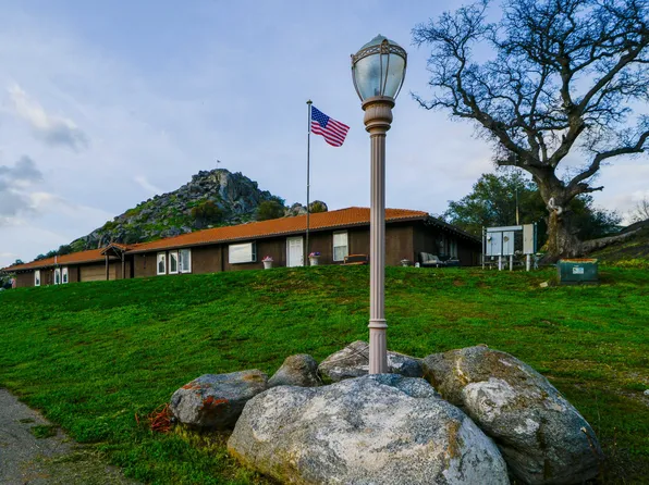 37955 Road 200, Woodlake, CA 93286