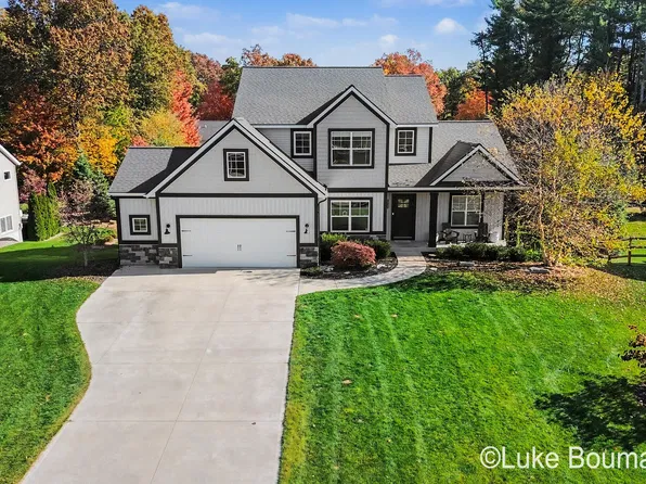 2940 Ternberry Ln, Holland, MI 49424