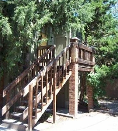 Upstairs unit w/ patio