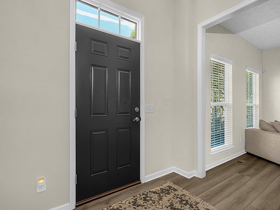 3rd image of 1395 Ammen Ave