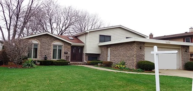 1400 S Hickory Dr photo 1