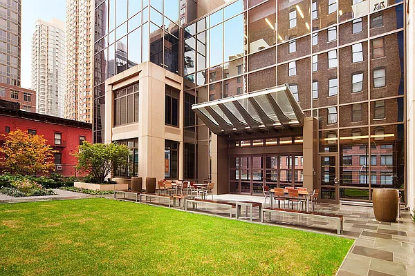 Rented by Nest Seekers International | media 66