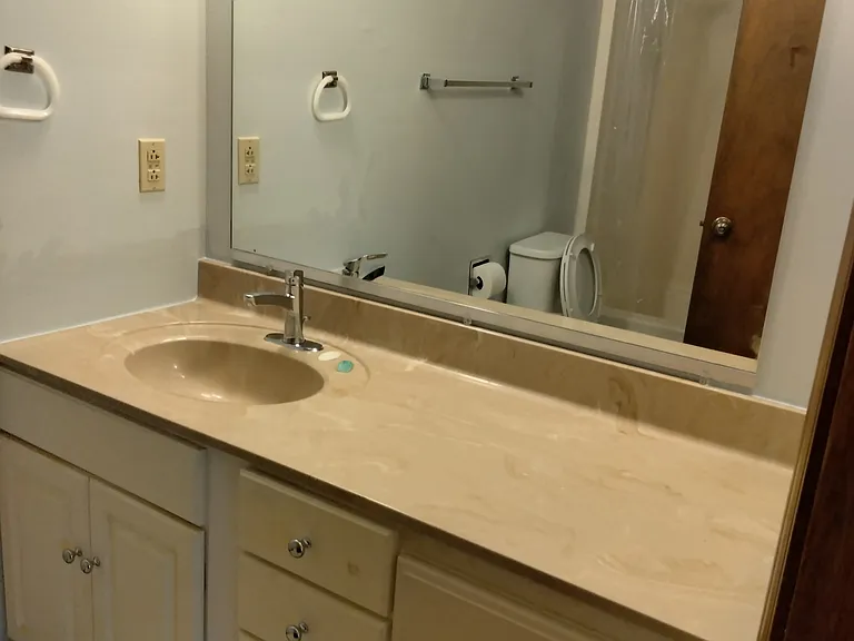 2149 Woodleaf St — Photo 8