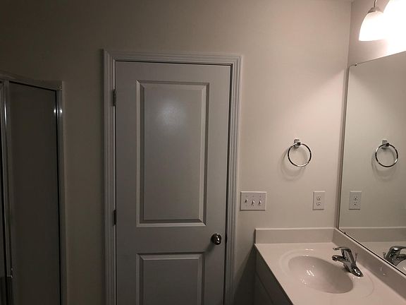 3rd image of 157 King William Dr