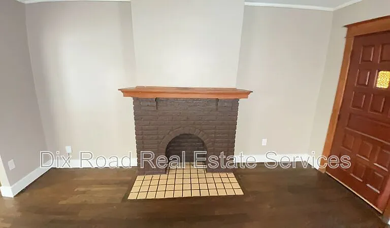 337-339 Knecht Dr #KNECHT 337 — Photo 5