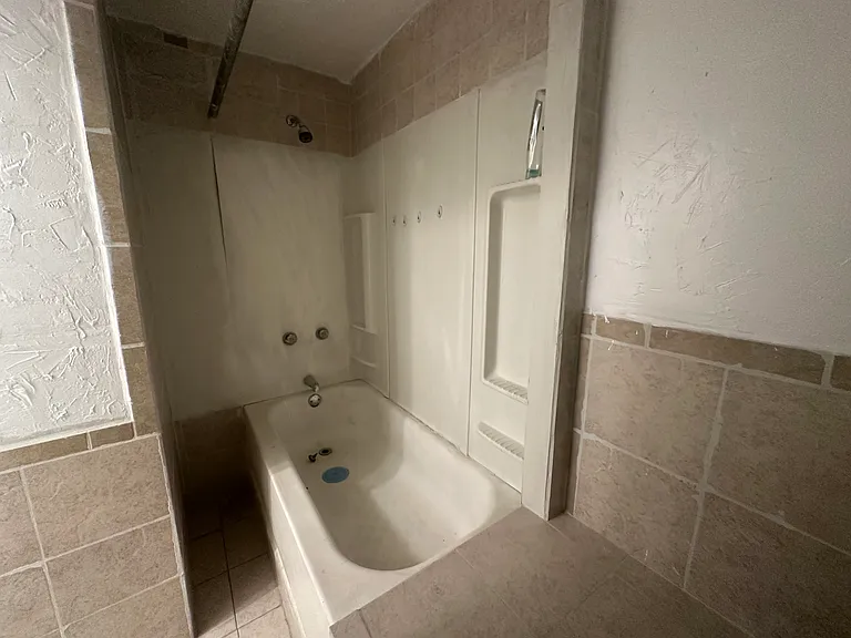 7833 S Harvard Ave — Photo 35
