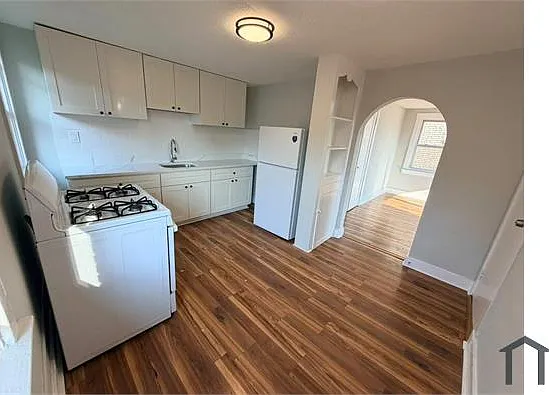 686 Princeton Blvd #2 — Photo 1