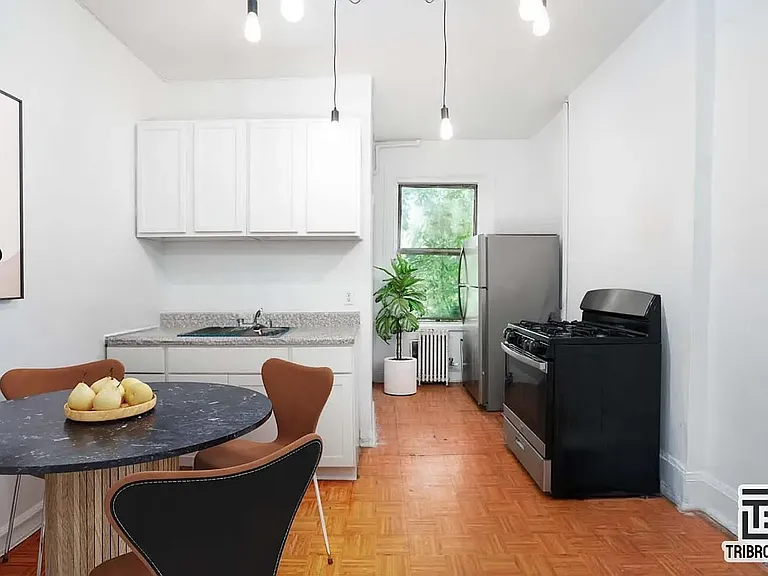 102 Baltic St #2R — Photo 2