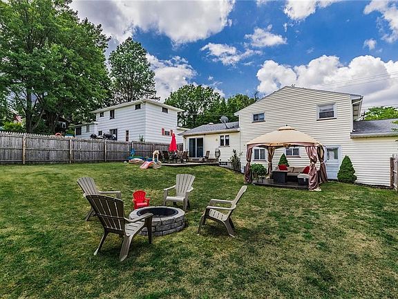 2nd image of 454 Pardee Rd