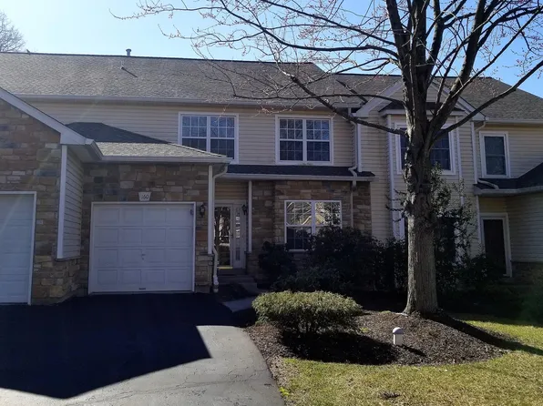 160 Canterbury Ln, Blue Bell, PA 19422