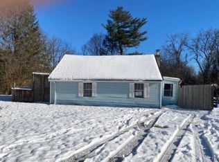 65 Spawn Hollow Rd, Selkirk, NY 12158