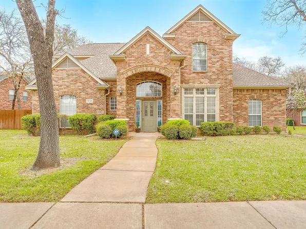 1646 Spinnaker Ln, Azle, TX 76020
