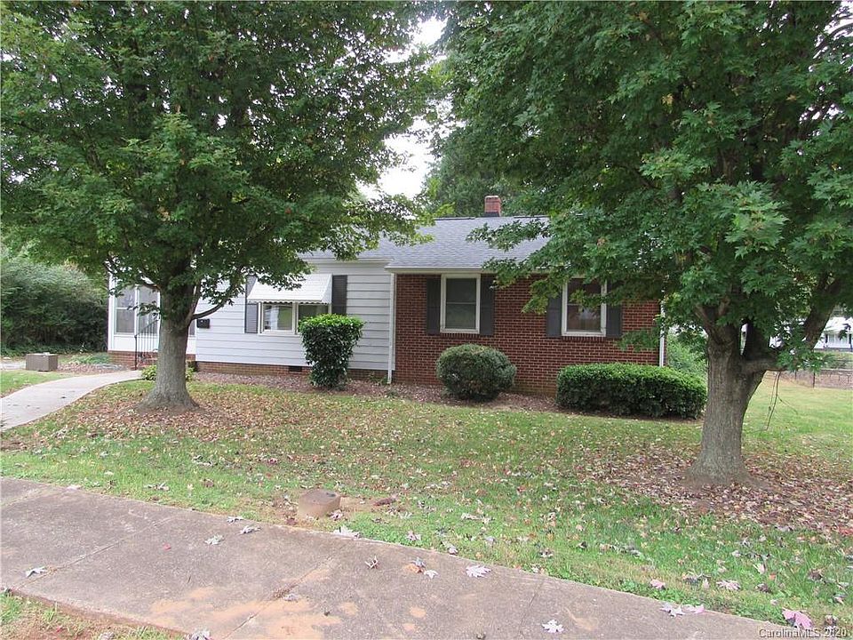 1st image of 607 Crescent Cir