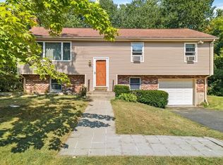 79 Woodstock Rd, Attleboro, MA 02703
