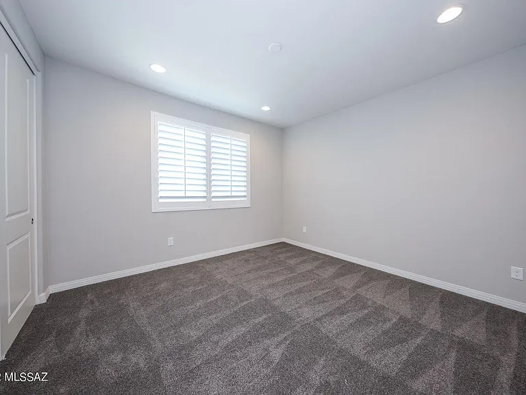 11846 N Silver Village Pl — Photo 31