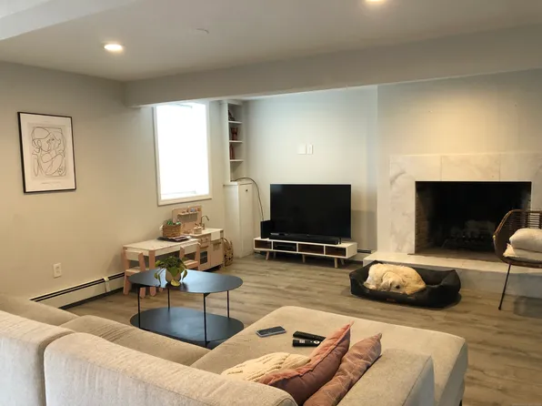 90 Iroquois Rd #A, Stamford, CT 06902