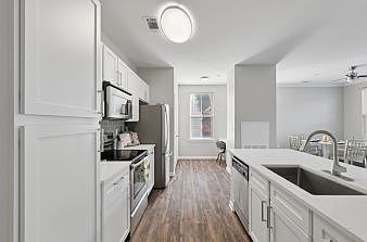 4th image of 1280 Appling Dr #7-306