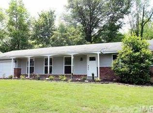 12716 Cypressway Dr, Saint Louis, MO 63146