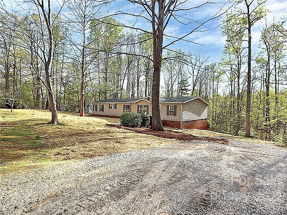 2nd image of 1818 Kestrel Valley Ln