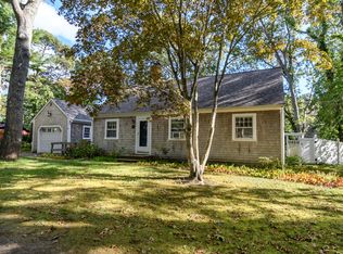 11 Burtonwood Avenue, Bourne, MA 02532