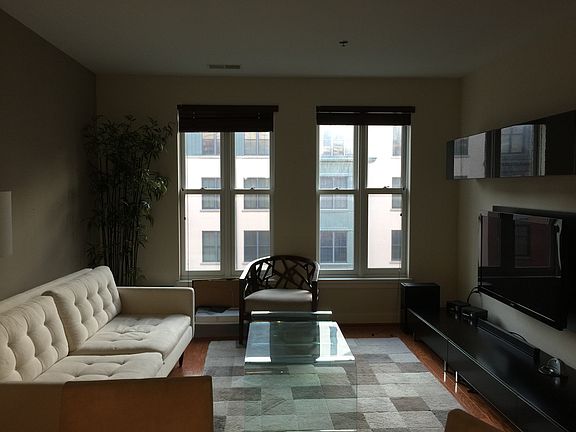 4th image of 38 Maryland Ave Unit 415