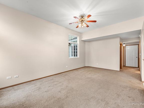 5th image of 719 E Victoria Cir #719