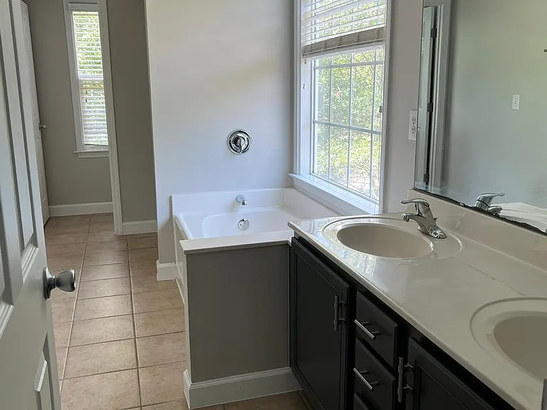 6034 Four Townes Ln — Photo 2