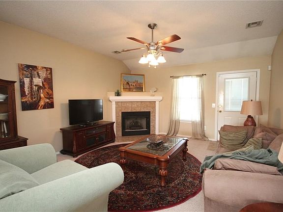 2nd image of 1269 S Camellia Ln