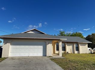 1425 SE 11th St, Cape Coral, FL 33990