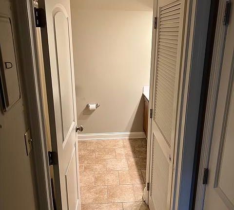 4th image of 933 12th Ave APT 104