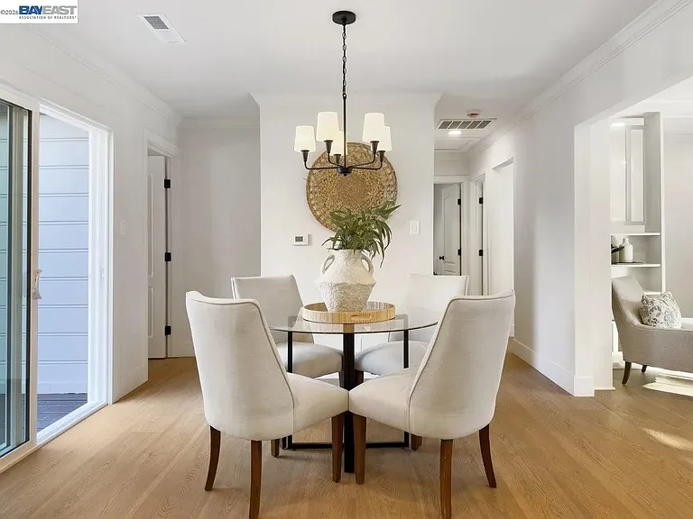 20 Adak Ct — Photo 8