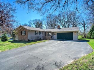 1307 Woods Cir, Buffalo, MN 55313