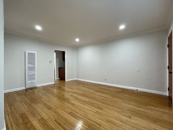 2nd image of 4956 S Centinela Ave APT 5