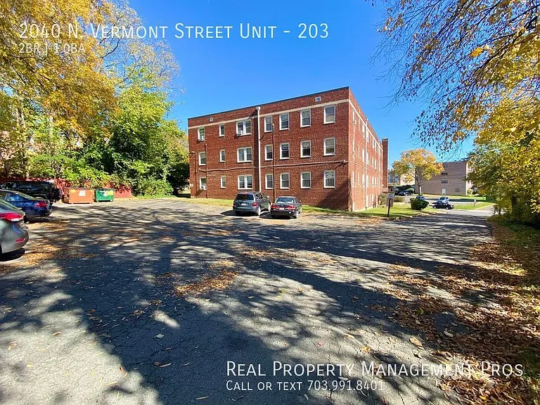 2040 N Vermont St #203 — Photo 19