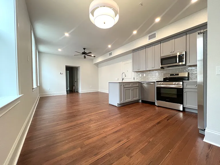 244 E Park Ave #204 — Photo 3
