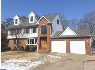 108 Paradise Dr, Voorhees, NJ 08043