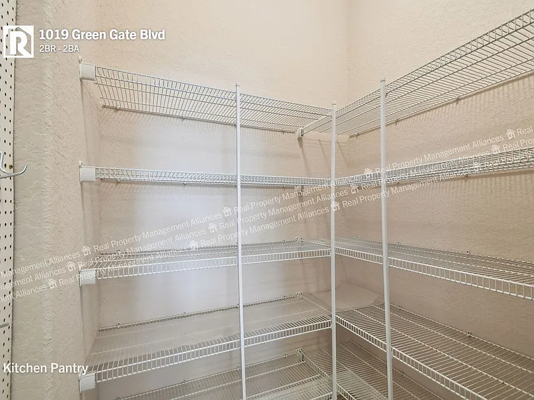 1019 Green Gate Blvd — Photo 4