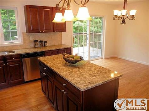 2nd image of 7 Hilltop Ln