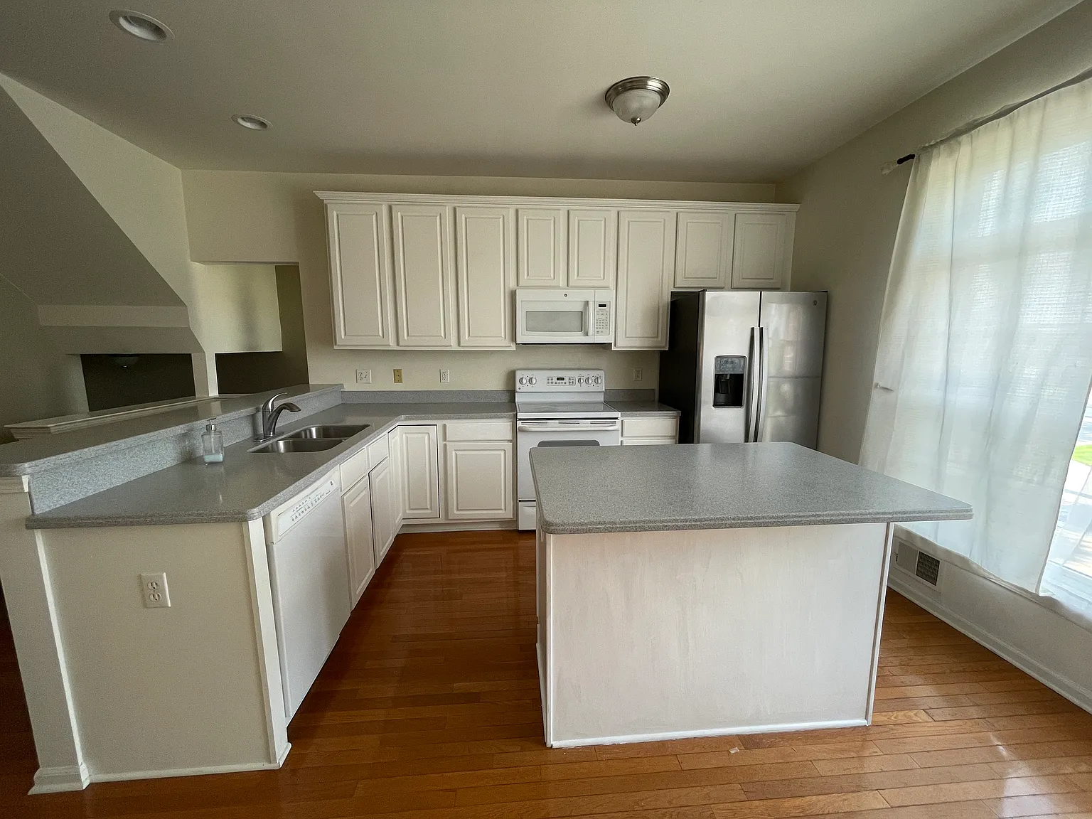 43787 Sweet Cherry Ln — Photo 2