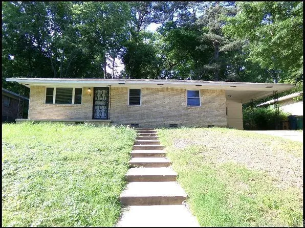 58 Berkshire Dr, Little Rock, AR 72204
