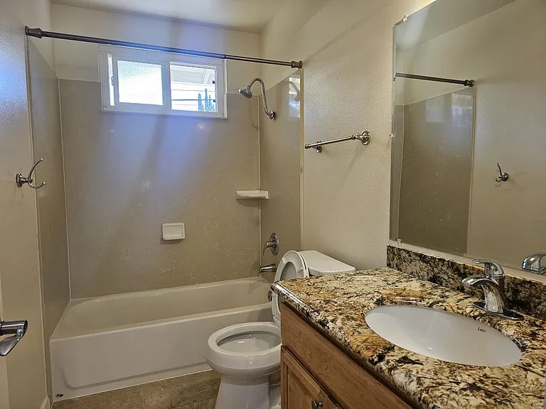 3432 Elaine Dr — Photo 11