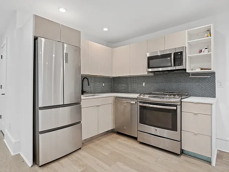 1316 Jefferson Ave #GDN — Photo 2