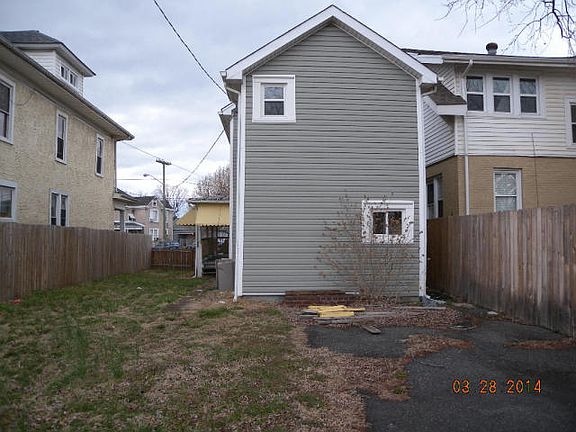 2nd image of 705 Highland Ave SE