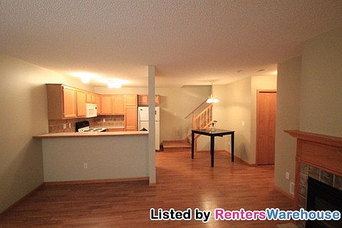 4th image of 467 Aqua Cir