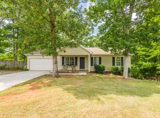 475 Ridgebark Ln, Lenoir City, TN 37772