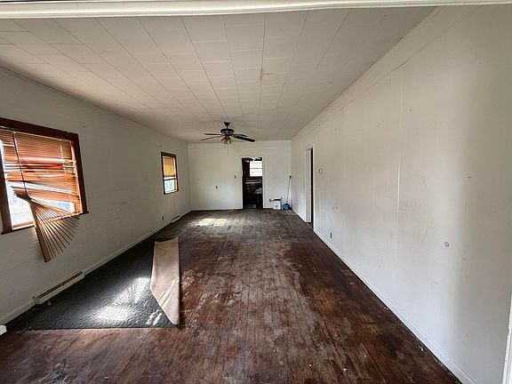 5th image of 616 N Walnut St