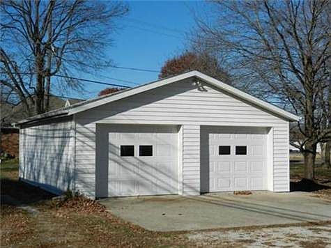 Newer 24 x 30 insulated garage.