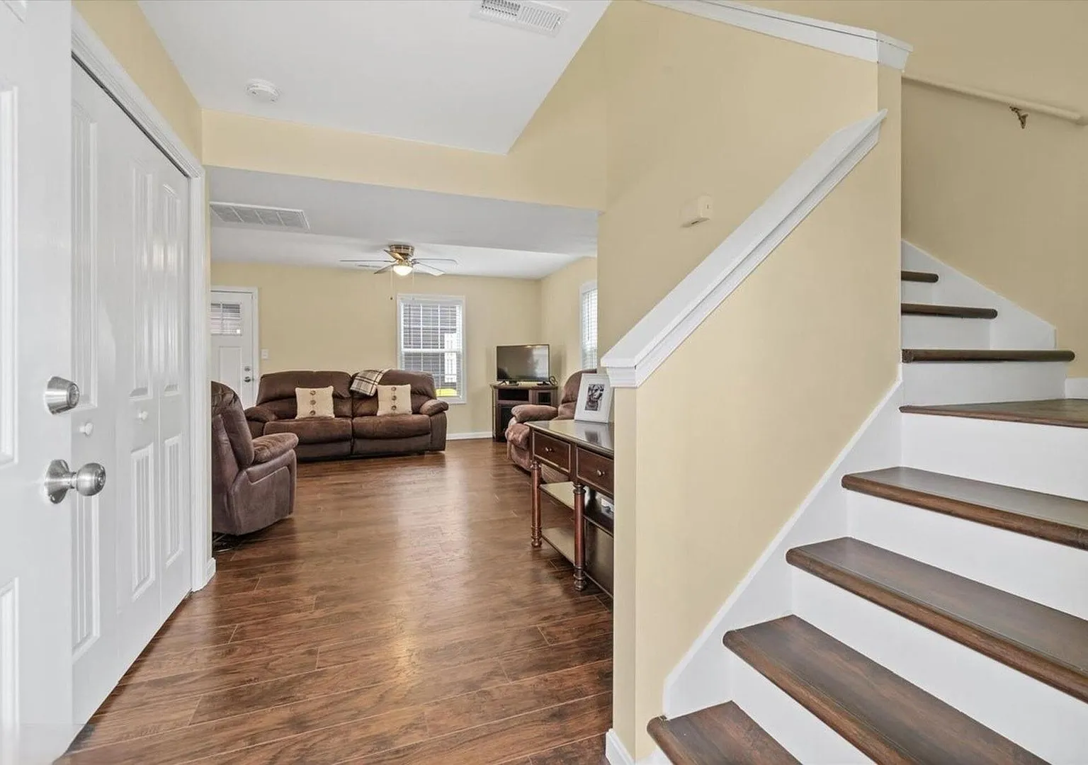 Move-In Ready 3-Bedroom Home Near Bowers Beach — Photo 3